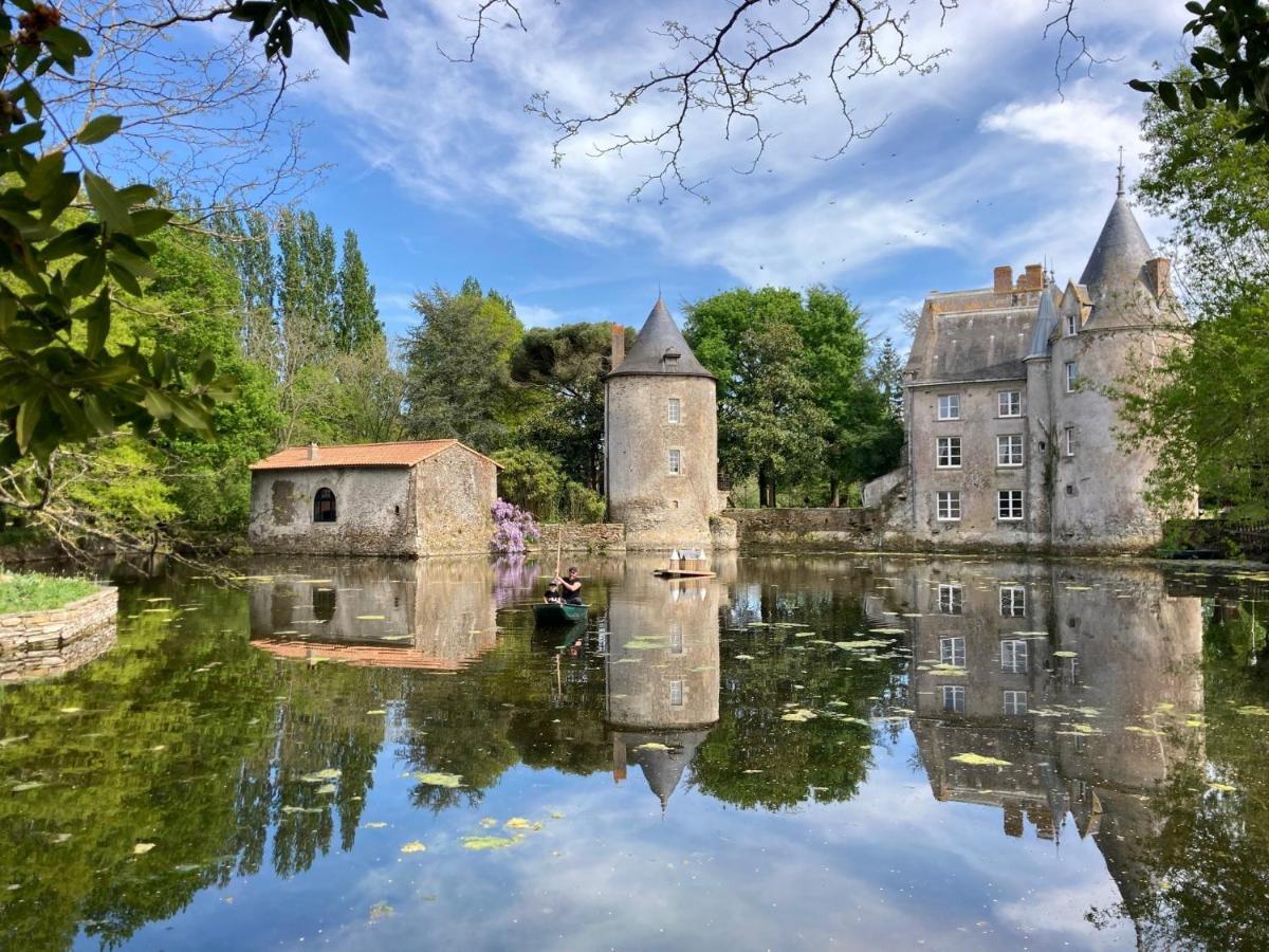 Chateau De La Preuille Gites Montaigu-Vendee Exterior foto